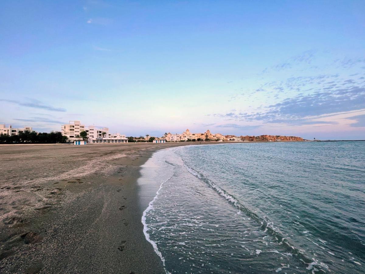 Primera Linea De Playa De Martina Almerimar Ngoại thất bức ảnh